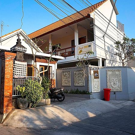 Sweet Corner Guest House Sanur Exterior foto